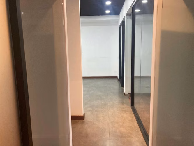 Oficina Escazú 93m² ($2.618 iva y cuota incluido) - Imagen 20