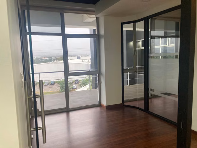 Oficina Escazú 93m² ($2.618 iva y cuota incluido) - Imagen 9