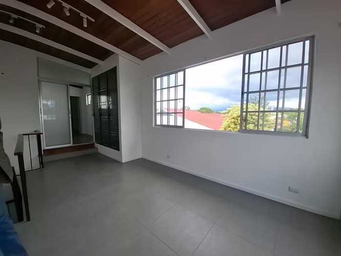 Alquiler de dúplex en Barrio Escalante | 130m² | Dos Salas y Suite Principal con Baño - Imagen 15