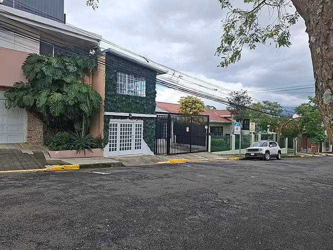 Alquiler de dúplex en Barrio Escalante | 130m² | Dos Salas y Suite Principal con Baño - Imagen 17