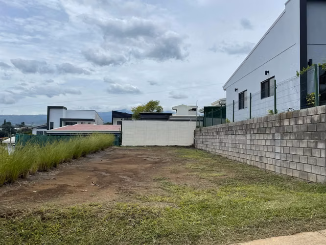 Terreno en venta condominio Montezuma - Imagen 2