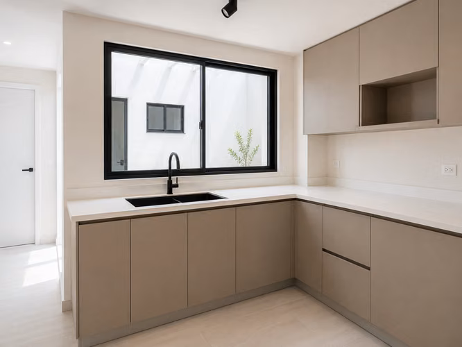Alquiler de casa para oficinas o consultorios en San Rafael de Escazu - Imagen 17