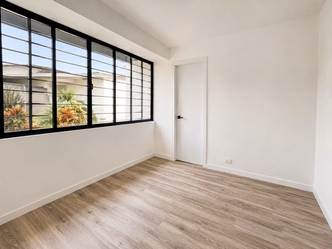 Alquiler de casa para oficinas o consultorios en San Rafael de Escazu - Imagen 13