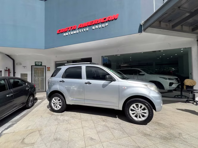 2016 Daihatsu Terios - Imagen 3