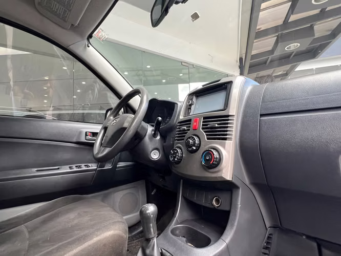 2016 Daihatsu Terios - Imagen 5