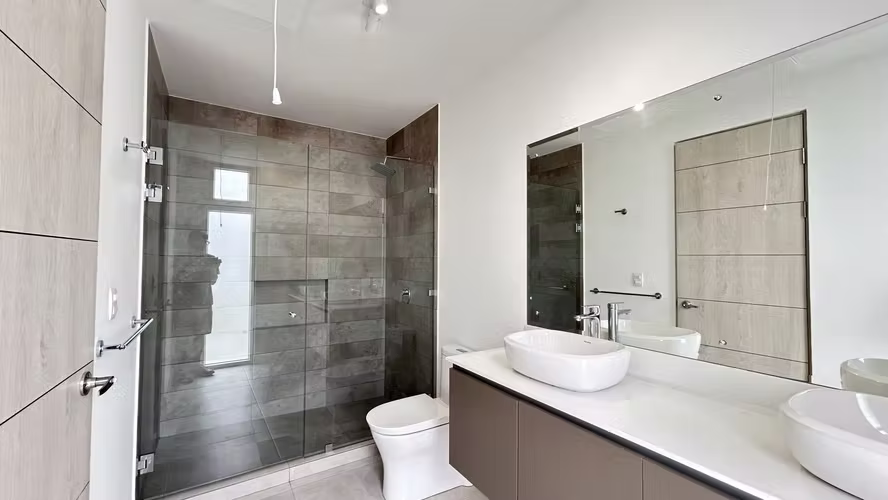¡Se Vende bella casa en Guachipelín Norte de Escazú! - Imagen 8