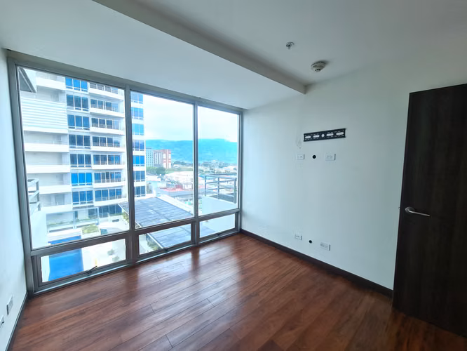APARTAMENTO EN TORRES PASEO COLON