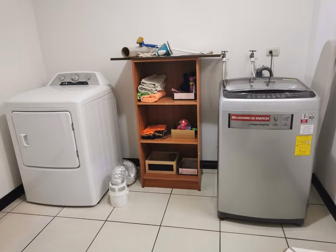 COMODO Y LINDO APARTAMENTO SEMI AMUEBLADO - Imagen 4
