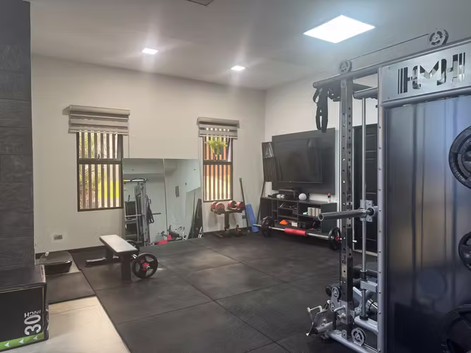 Casa y Bodega Comercial en San Cayetano - Imagen 3