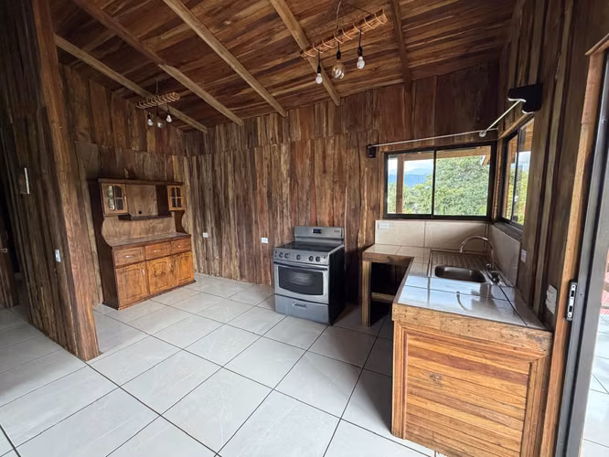 Alquiler de Casa amplia en Naranjo, Alajuela - Imagen 6