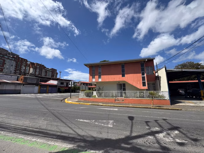 Se vende propiedad para comercio, Barrio Don Bosco, San José.