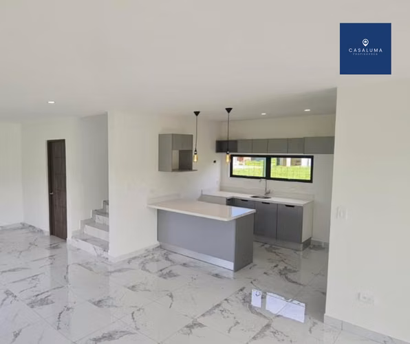 ESPECTACULAR CASA EN VENTA - Imagen 5