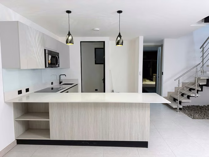 Casa Nueva en Alquiler Lindora Village | 3 Hab | Santa Ana | $2,150 - Imagen 18