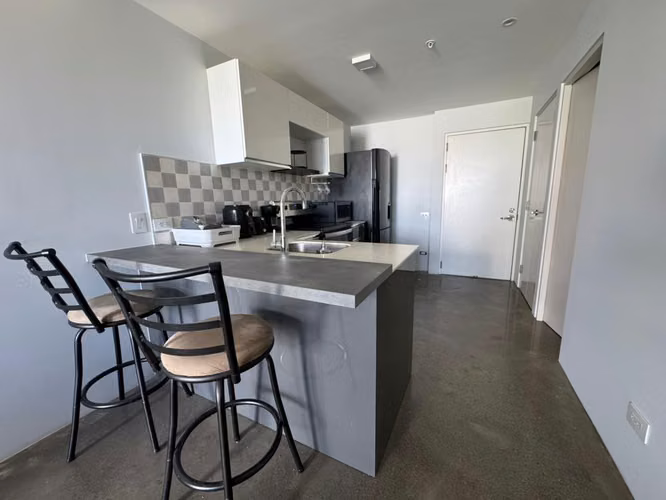 Alquiler de apartamento en la Sabana con línea blanca - Imagen 4