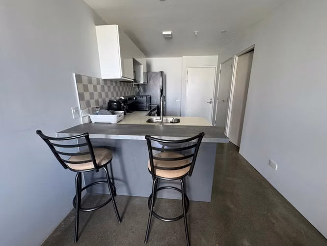 Alquiler de apartamento en la Sabana con línea blanca