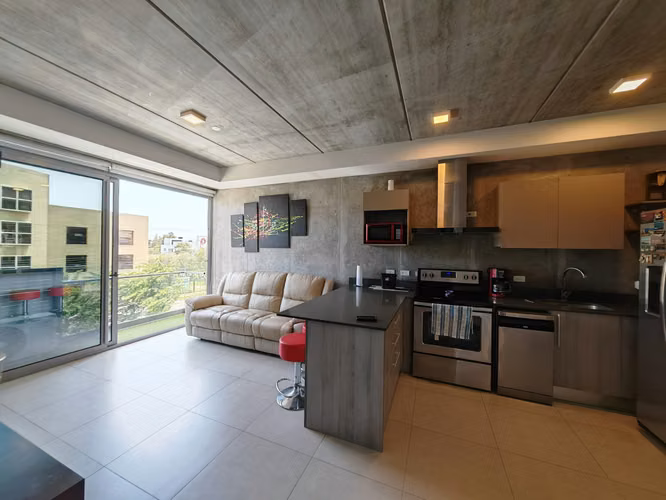 Alquiler de apartamento amueblado en la Sabana Rohrmoser - Imagen 3