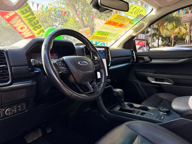 FORD EVEREST XLT-2023-AUTO-SHIFT TRONIC-7 PSJ- - Imagen 5