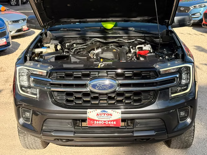 FORD EVEREST XLT-2023-AUTO-SHIFT TRONIC-7 PSJ- - Imagen 9