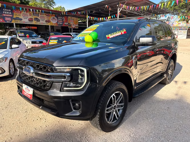 FORD EVEREST XLT-2023-AUTO-SHIFT TRONIC-7 PSJ-