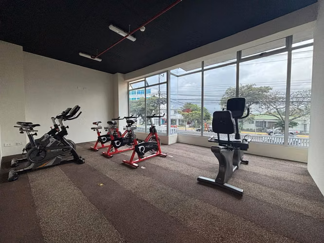 Espectacular Penthouse Full Amueblado en Torre Los Yoses | Vistas Increíbles + Servicios Incluidos - Imagen 14