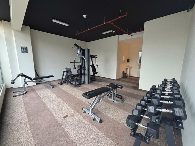 Espectacular Penthouse Full Amueblado en Torre Los Yoses | Vistas Increíbles + Servicios Incluidos - Imagen 11