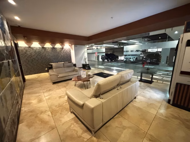 Espectacular Penthouse Full Amueblado en Torre Los Yoses | Vistas Increíbles + Servicios Incluidos - Imagen 18