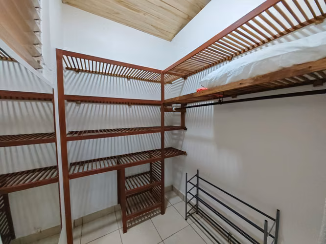 Casa amueblada en Atenas | Piscina y jacuzzi privados | Vistas espectaculares | $2.500/mes - Imagen 11