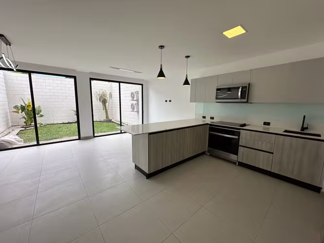 Casa en Condominio Lindora Village - Imagen 3