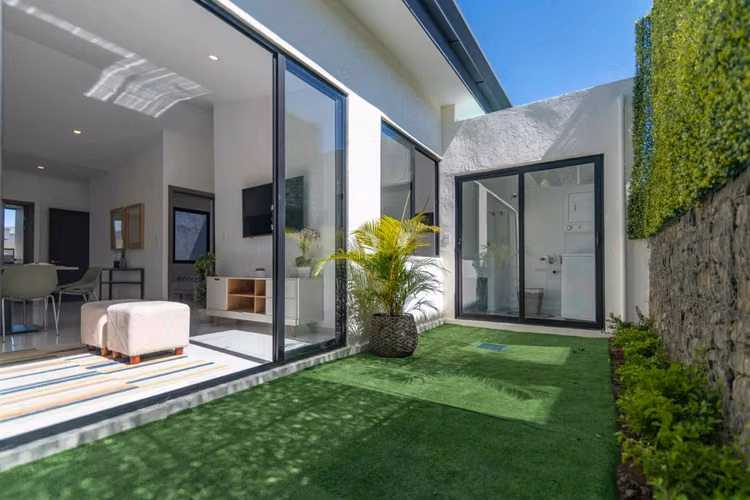 Casa en preventa en condominio en la Guácima, Alajuela.
