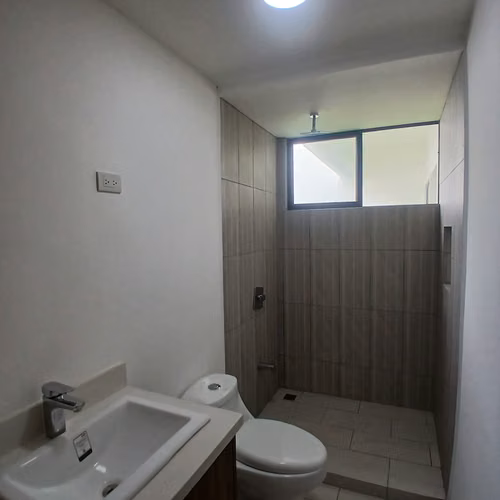 Venta de Casa en Moravia Los Colegios, San José 18308 - Imagen 8