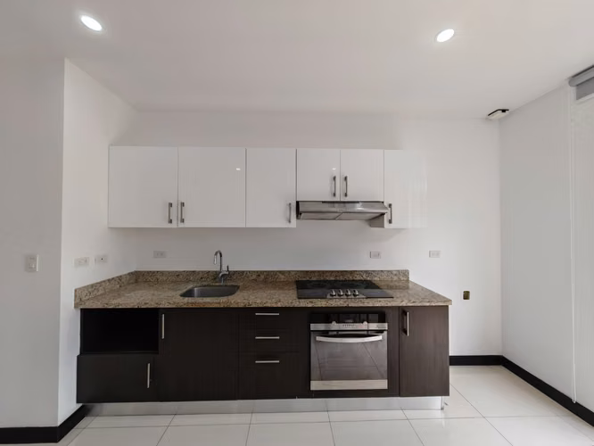 Apartment rental in Escazú! Furnished Semi