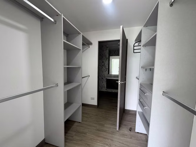Alquiler de apartamento con línea blanca en Escazú - Imagen 6