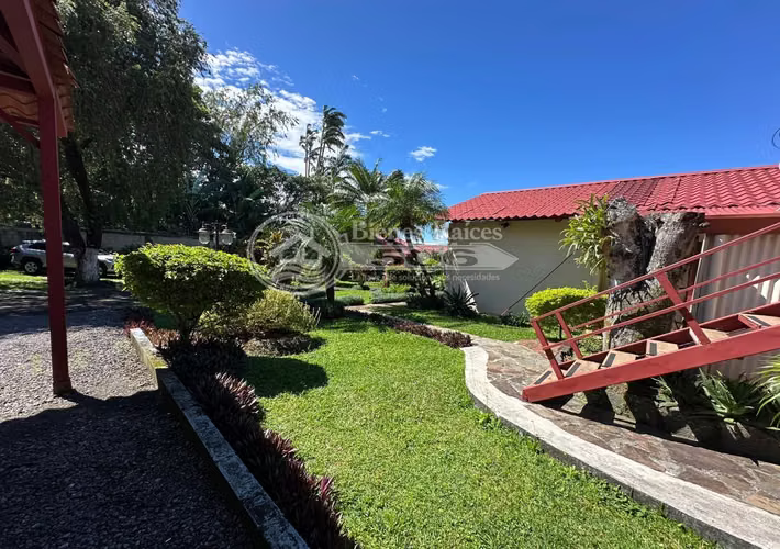 Se vende propiedad casa con casa 3 cabañas y 2 estudios Santo Domingo Heredia - Imagen 8