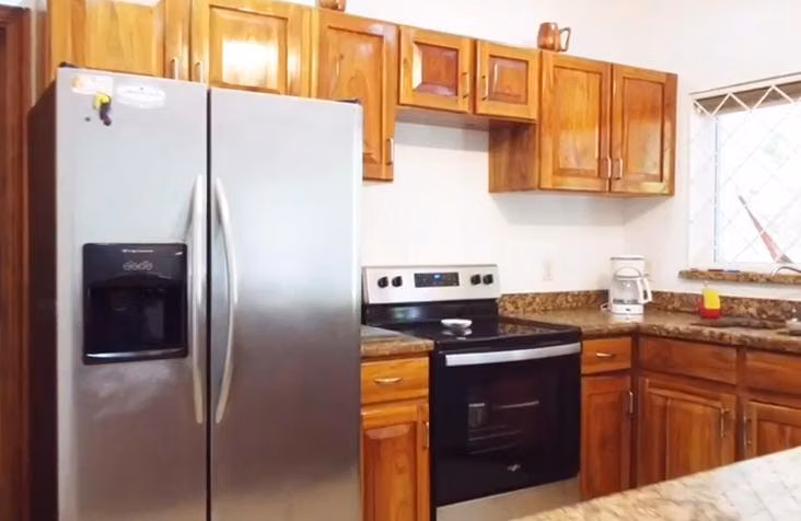  ¡SE ALQUILA VILLA TROPICAL AMOBLADA! Parrita, en Condominio Las Palmas - Imagen 4