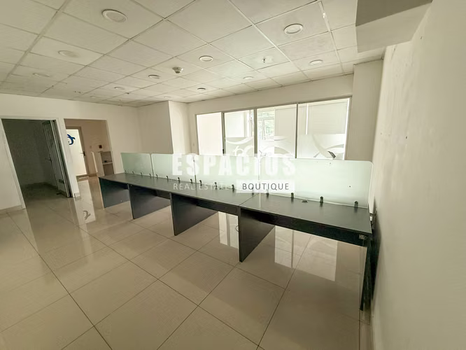 ALQUILER DE LOCAL IDEAL PARA OFICINAS, LA SABANA - Imagen 5