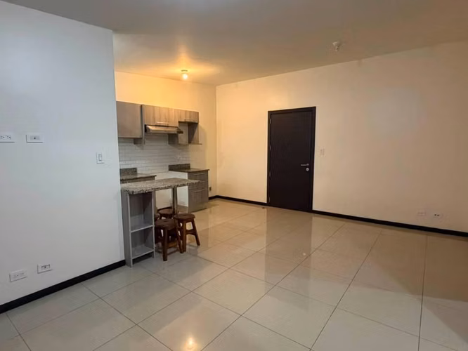 Se alquila apartamento en condominio Cipreses de Granadilla -Curridabat - Imagen 4