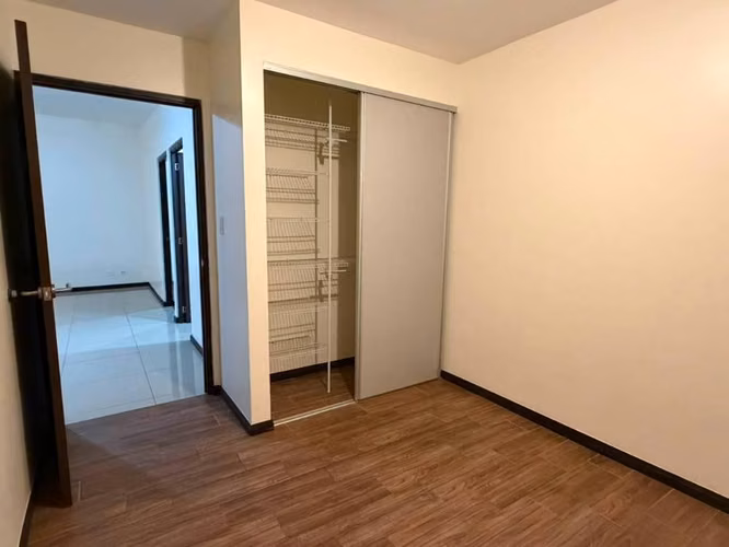 Se alquila apartamento en condominio Cipreses de Granadilla -Curridabat - Imagen 5
