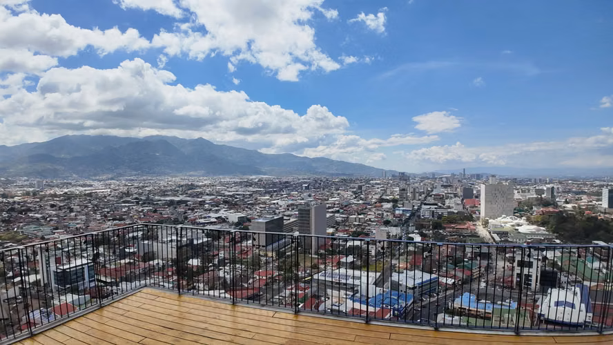Venta de Apartamento gran Oportunidad de Inversión en URBAN Escalante. - Imagen 20