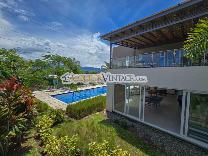 SOURCE LIVING GUACHIPELIN ESCAZU! 3 BEDRS CONDO WITH APPLIANCES