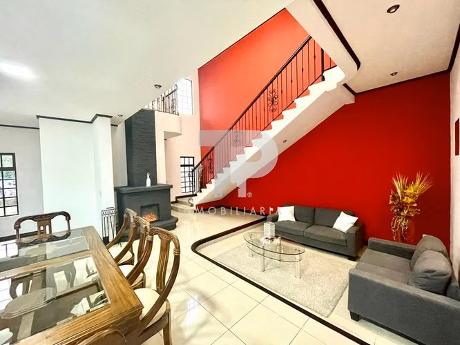 Venta I Santo Domingo de Heredia - Propiedad con Piscina. (JCC29)