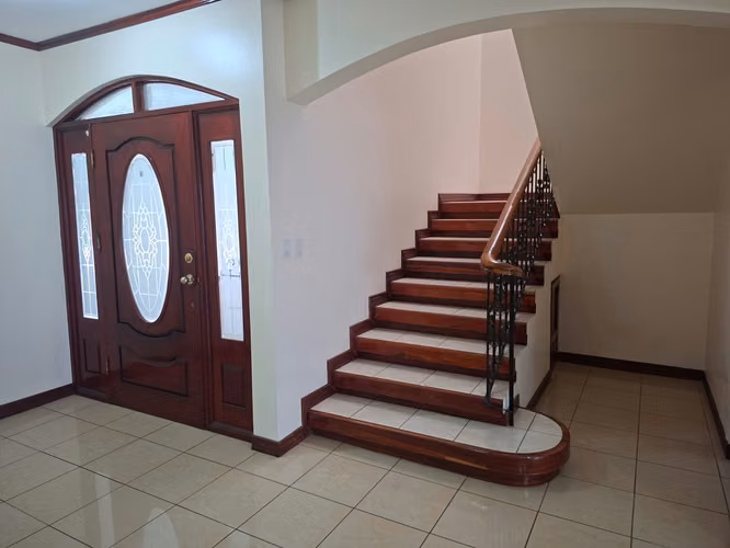 Casa 415 m² en venta en Collados del Este - Imagen 4