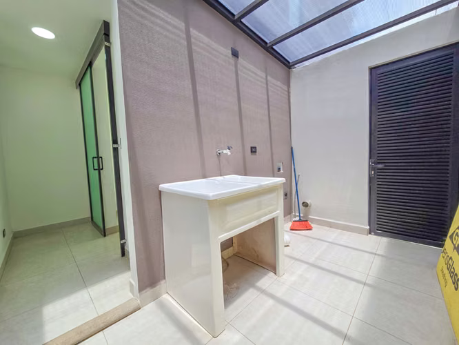 Para estrenar! Alquiler de casa en Condominio Lindora Village – Santa Ana - Imagen 12