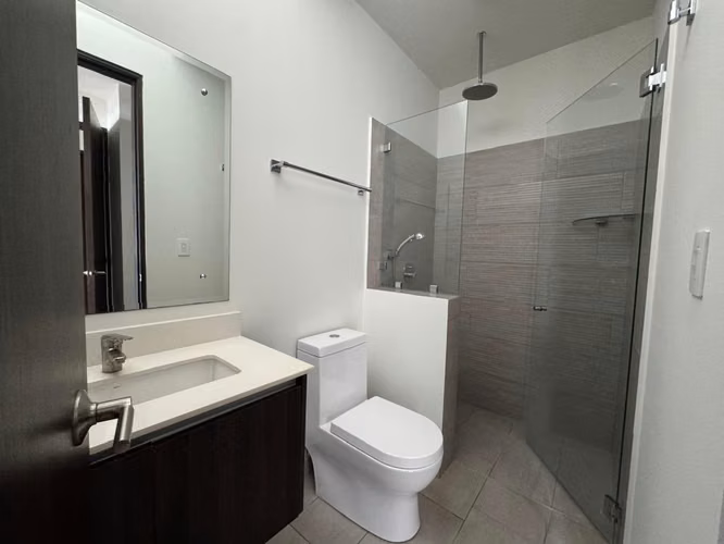 Venta de Casa en  Escazu  Condominio Exclusivo - Imagen 7