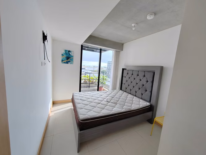Alquiler de apartamento amueblado en torre de Condominio Qalma, Coyol de Alajuela - Imagen 9