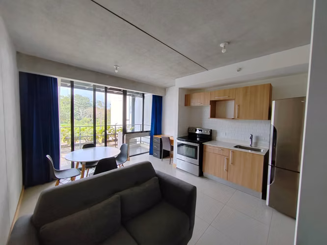 Alquiler de apartamento amueblado en torre de Condominio Qalma, Coyol de Alajuela - Imagen 16