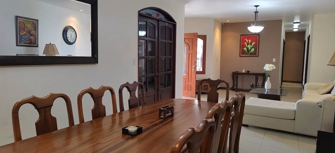 Se Vende Casa Independiente en Santo Domingo de Heredia