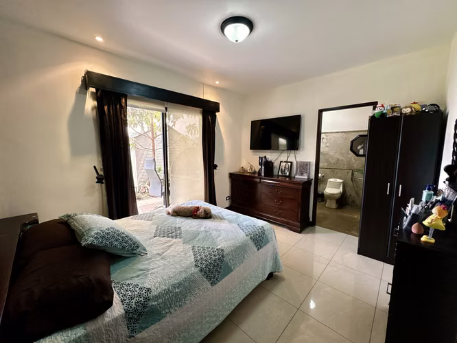 Se Vende Casa Independiente en Santo Domingo de Heredia