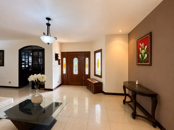 Se Vende Casa Independiente en Santo Domingo de Heredia