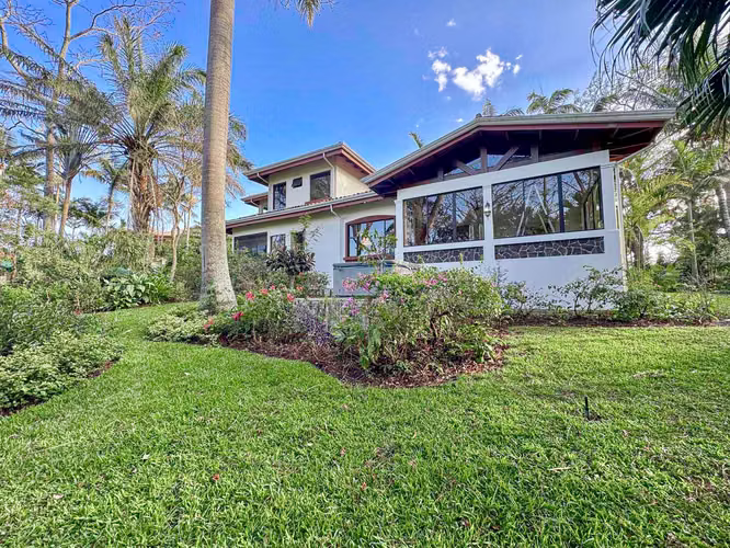 Casa Palm Gardens | 3 Properties | Santa Ana Suburban Living - Imagen 2