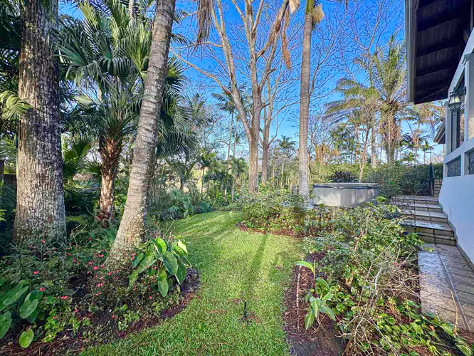 Casa Palm Gardens | 3 Properties | Santa Ana Suburban Living - Imagen 4